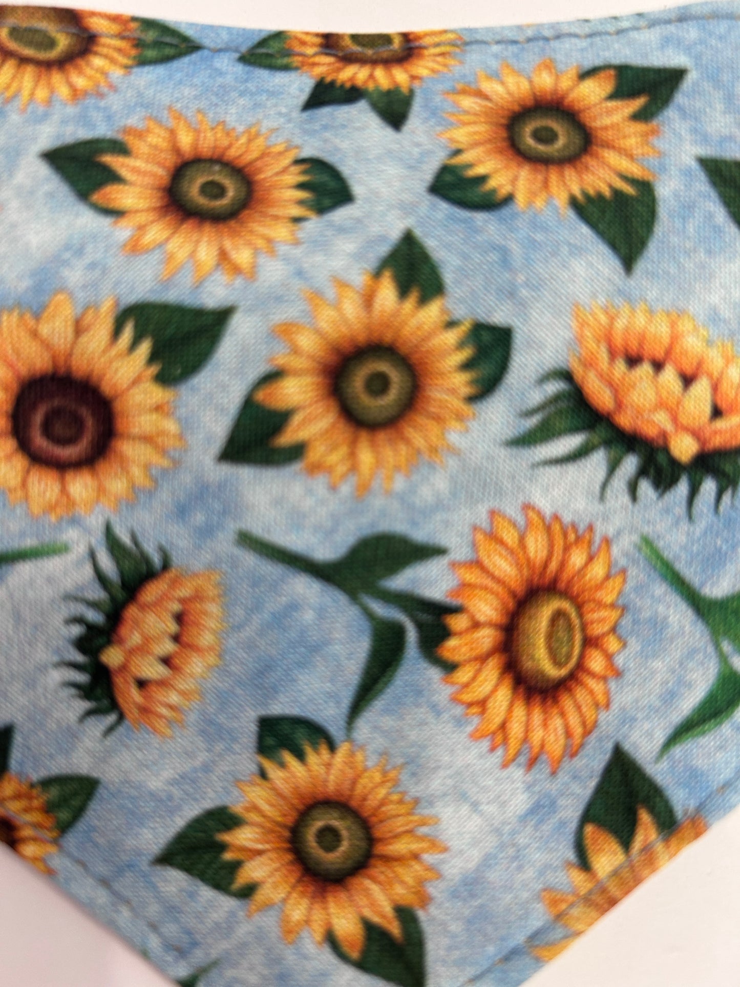 Reversible Scrunchie Style Dog Bandana: Sunflower Field / Pale Yellow